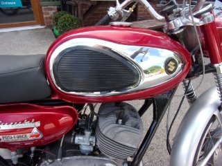 /photos/9738/1496f641-9ee2-a086-aec0-68eb76d4a242_i320x240.jpg