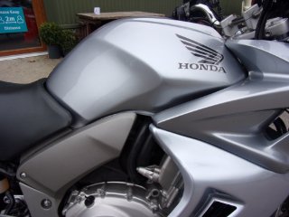 /photos/9738/2ebee58e-488e-66ea-a688-2b68a4822d33_i320x240.jpg