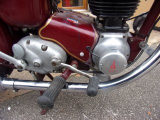 /photos/9738/43430a82-7d51-a497-0084-a5a95840c347_i320x240.jpg
