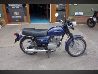 /photos/9738/6bea73b2-e99d-6400-afe3-730b38288e66_i320x240.jpg