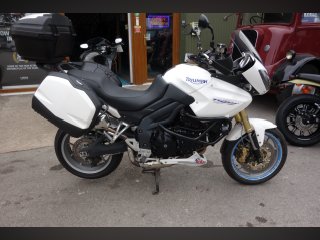 /photos/9738/6e3ec268-a52f-bb58-8c9b-1b5a8e052ece_i320x240.jpg
