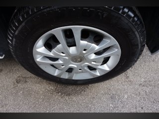 /photos/9738/91fea858-bf61-1cf5-b2f4-b930f72b519b_i320x240.jpg