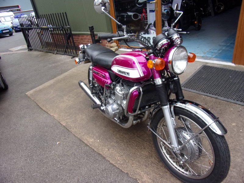/photos/9738/a9128ba2-850b-42ce-3751-eb604b52826a_i800x600.jpg