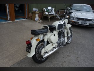 /photos/9738/cc032837-47f8-82a0-4ea2-2602a96a85e6_i320x240.jpg
