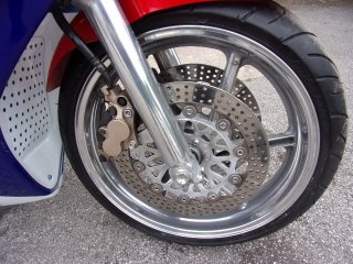 /photos/9738/fa4d924b-e646-75cf-240d-92449c384a78_i320x240.jpg